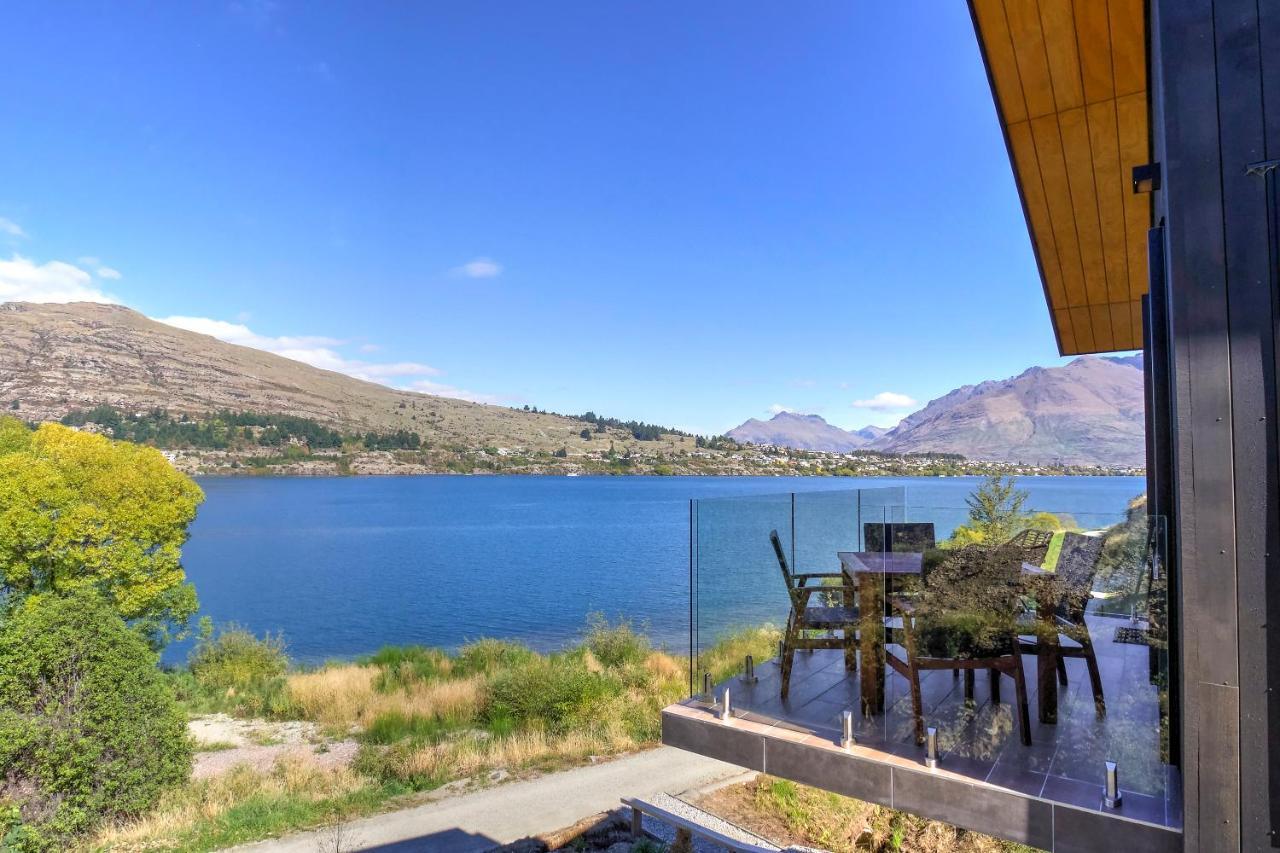 The Villa Lookout - Queenstown Holiday Villa Bagian luar foto