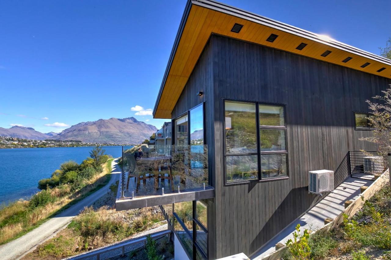 The Villa Lookout - Queenstown Holiday Villa Bagian luar foto